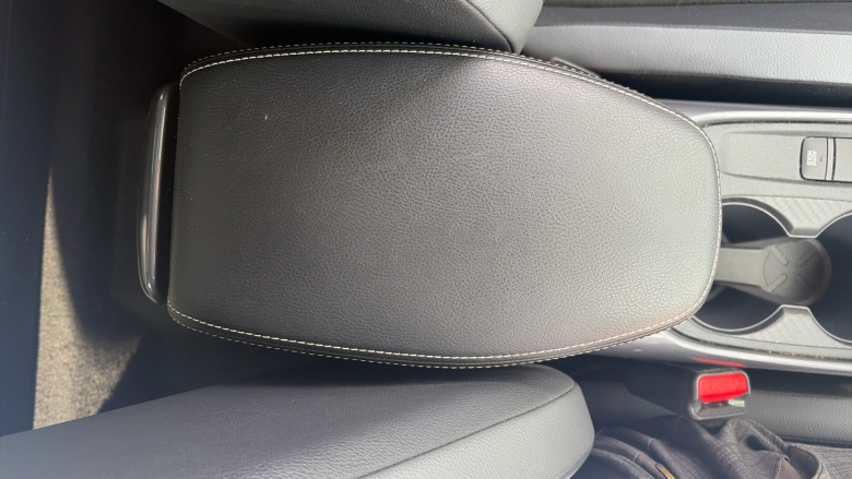 Nissan Juke 1.0 DiG-T 114 N-Connecta 5dr Petrol Hatchback